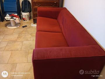 tavolo, sedie+divano tre posti 