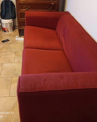 tavolo, sedie+divano tre posti 