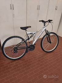  bicicletta montabike 