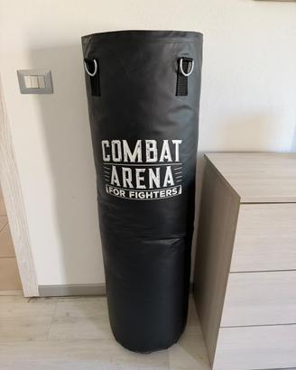 Sacco da boxe Combat Arena con catena e attacchi