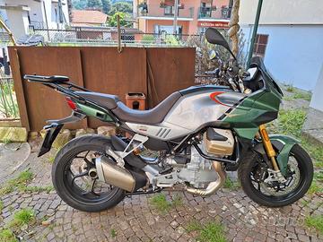 Moto Guzzi V100 - 2023