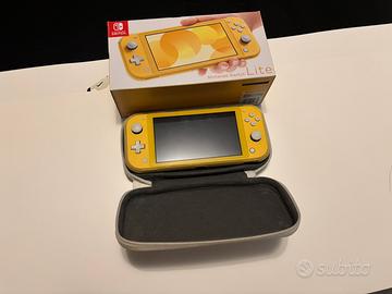 Switch lite completa + giochi in bundle