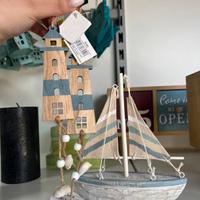 2 oggeti appendibili tema marino e una barchetta