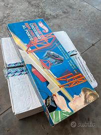 Hot wheels esplosione al ponte pista vintage