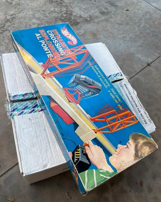 Hot wheels esplosione al ponte pista vintage