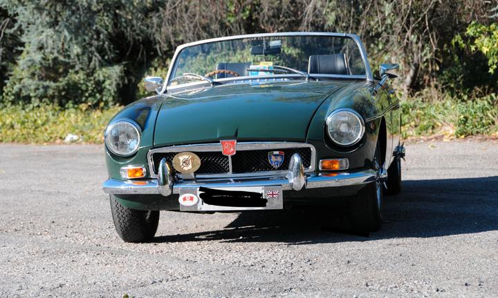 Auto d'epoca MG-B Anno 1969