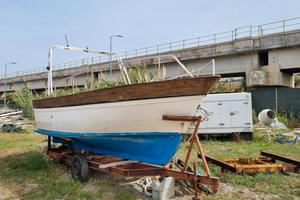 Gozzo cantieri Durazzo open semiplanante