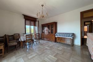 4 LOCALI A MODENA
