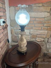 Lampada da tavolo antica