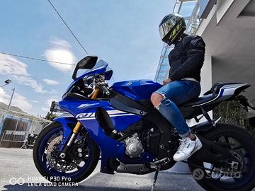 Yamaha r1 2016