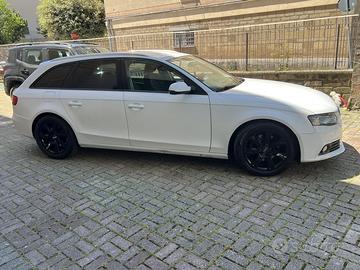 AUDI A4 AVANT 2.0 TDI AUTOMATICA S LINE