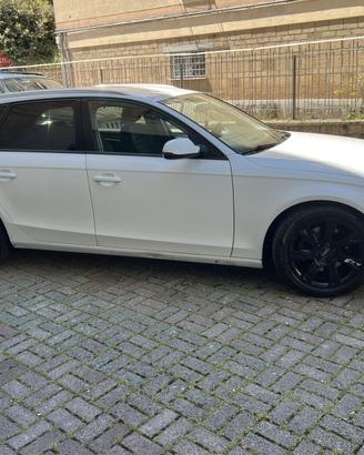 AUDI A4 AVANT 2.0 TDI AUTOMATICA S LINE
