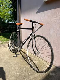 Bici con telaio stella veneta