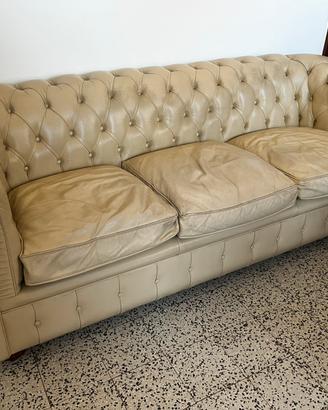 Divano artigianale in pelle