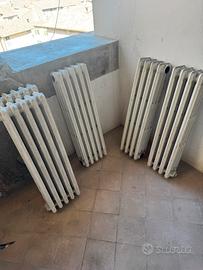Elementi termosifoni in ghisa vintage