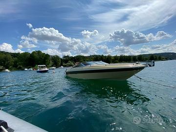 Sea Ray 200