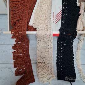 Frange di lana e alcantara