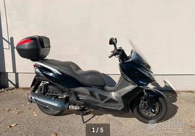 Kawasaki j 300 2017