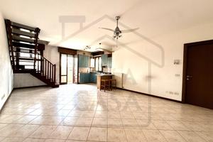 LUMINOSO DUPLEX IN CENTRO