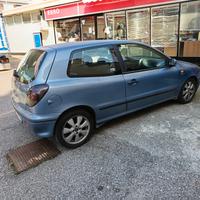 Fiat bravo 1. 6 100cv gpl membro 150,000 km
