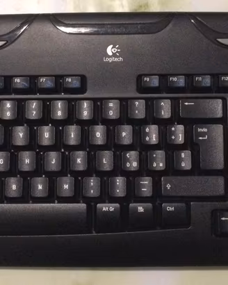 Tastiera wireless Logitech  Desktop EX 110