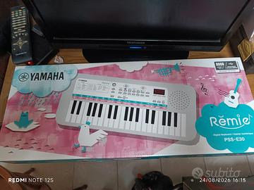 TASTIERA PIANOLA MUSICALE YAMAHA PSS-E30