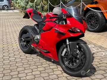 Panigale 899 v2