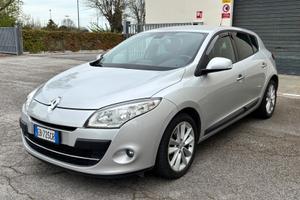 Renault Megane Mégane 1.5 dCi 110CV EDC Luxe