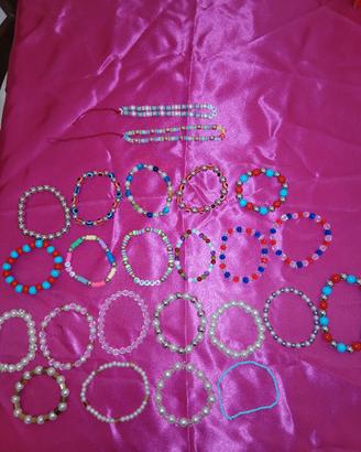 3 bracciali €10