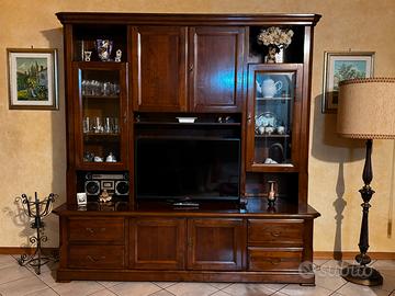 Mobile da soggiorno in arte povera