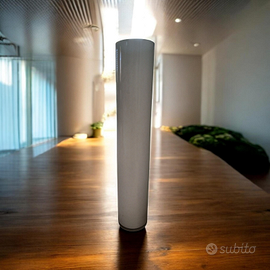 Vaso di vetro grande bianco