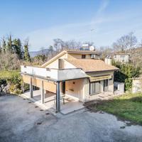 VILLA SINGOLA A RONCIGLIONE
