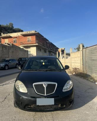 Lancia Ypsilon 2010
