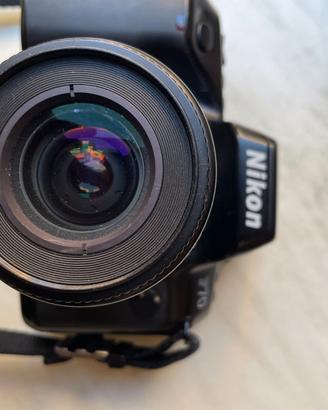 NIKON F 70