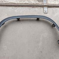 Parafanghino post destro per Nissan King Cab NUOVO