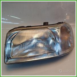 Faro Fanale Proiettore Sinistro SX VALEO LAND ROVE