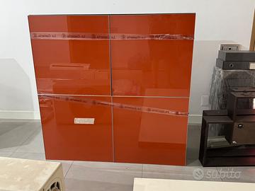 Credenza sospesa “poliform”