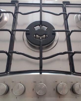 fornello 5 fuochi Ariston