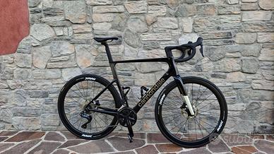 Bici  da strada Cannondale Supersixevo 2025