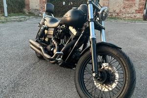 Harley davidson dyna street bob