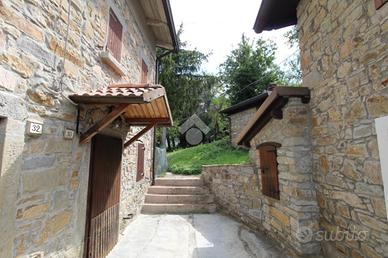 CASA SEMINDIPENDENTE A TOANO