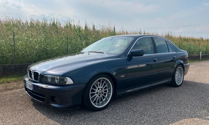 BMW serie 5 E39 manuale 530i