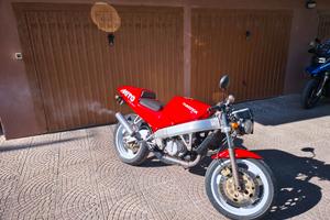 Mito nuda 1990