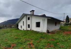 Edificio a Caltrano (VI)