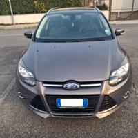 Ford focus titanium 