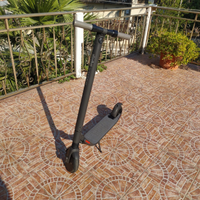 Ninebot Segway ES2 Monopattino Elettrico