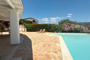 Stupenda Villa Indipendente con Piscina e Giardino
