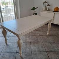 Tavolo bianco shabby Confalone
