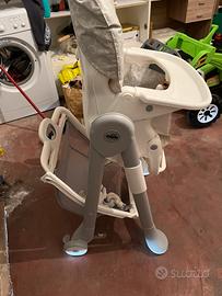 Sediolone e sedia da tavolo