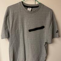 T-shirt nike